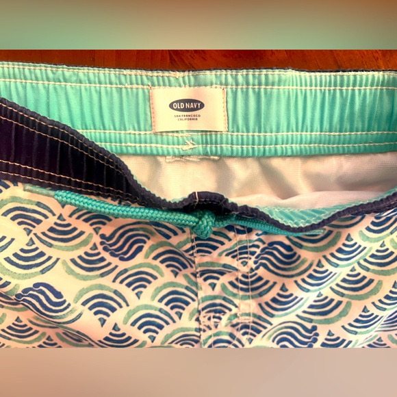 OLD NAVY Boys Swim Trunks - Picture 3 of 5